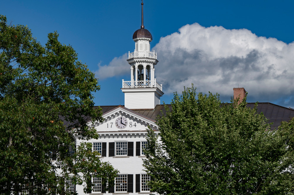 Dartmouth Hall on move in day 2021